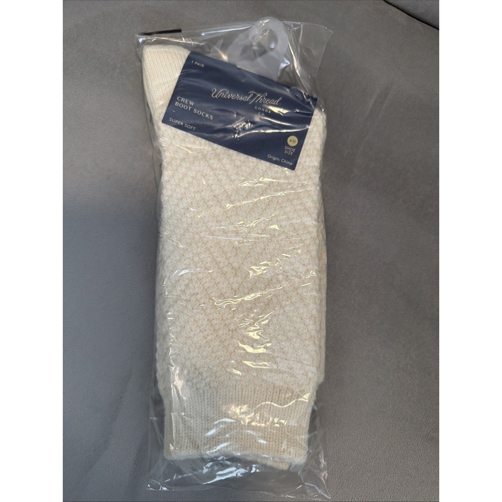 Universal Thread Women Ivory Crew Boot Socks Sz 4-10 Super Soft New